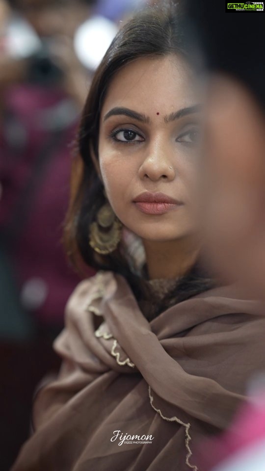 Tanvi Ram Instagram - πβΊοΈπ @tanviram : Attire : @kalaakaari : #reels #trending #instagood #photographer #photography #photoshoot #tanvi #thanviram Kochi, India