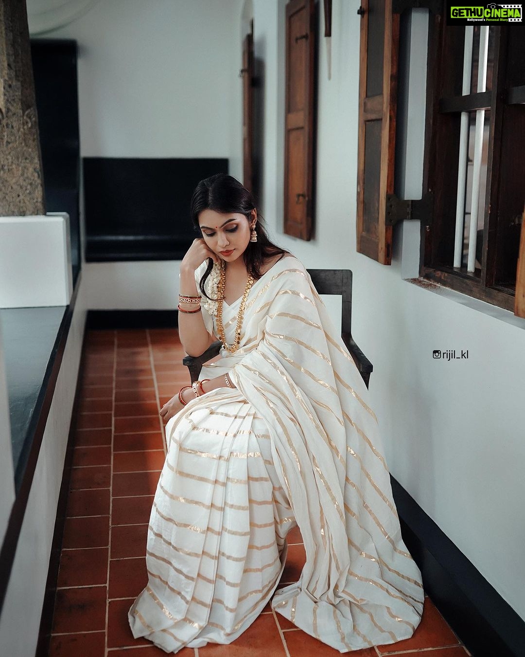 Tanvi Ram Instagram - 🌸 Camera - @rijil_kl Attire - @house_of_shalabam MUA - @sreegeshvasan_makeupartist Jewellery - @parakkat_jewels Special thanks @elsamma_johnson_ @_anjalianil.__ Location - @palissery_heritage_home Special thanks to @imjoboyaugustine for being with us throughout