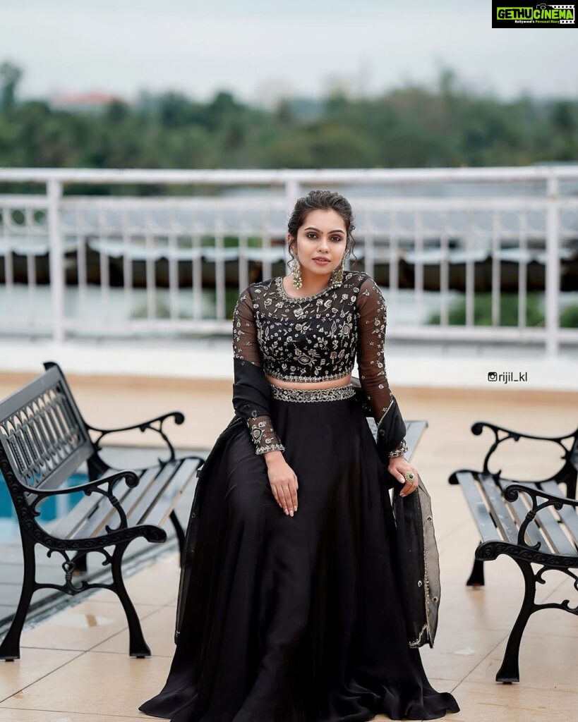 Tanvi Ram Instagram - 🖤 Styling - @mehaka_kalarikkal Photography - @rijil_kl Makeup - @sreegashvasan_makeupartist Costume - @mahekdesigns Ornaments - @makeoveravenue