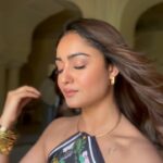Tridha Choudhury Instagram - When the AC hits the right spot 💤 #hotsummersday #hotsummerdays #summertimemagic #summermakeup #summermakeuplook #believeinlove #believeinyou