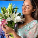Tridha Choudhury Instagram - The song says it all ♾️ @pablodutta Loving the remix 💙 #flowersmakemehappy #flowersmakemesmile #newsongalert #instaflowers #newmusicalert
