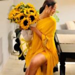 Tridha Choudhury Instagram - Can I be your Sunflower 🌻 #postmalone #sunflowerlove #flowersmakemehappy #flowersmakemesmile #summerstyle #summerhair #summeroutfits