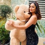 Tridha Choudhury Instagram - Allure Parisienne ,Style a l’italienne ⭐️ Where French luxury meets Italian charm ⭐️ A must stay at the Heart of Paris @castille_paris ⭐️ #travelwithtridha #traveltheworld #hotelsandresorts #beautifulhotels #hotelstory #luxuryhotels #hotelsoftheworld #hotelview #hotelinterior Castille Paris - Starhotels Collezione