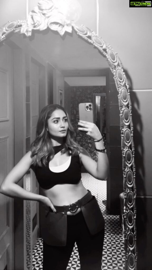 Tridha Choudhury Instagram - I like being Black & White ♾️ How about you ? ♾️ #reflectingonlife #blackandwhite #blackandwhitephotography #instablackandwhite #mirrormirroronthewall #mirrorselfie