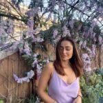 Tridha Choudhury Instagram - Happy Holidays… XOXO… #gossipgirl 🎁 #happyholidayseason #happyholidays2022 #newyeariscoming #xoxogossipgirl #londonskyline #londondiaries #londonlove #londontravel #londongram