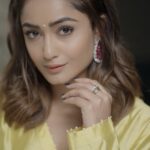 Tridha Choudhury Instagram - Wearing my Rubies from @vandalsworld_unofficial 💎 @elevate_promotions That’s all I need to add that sparkle to my look 🥂 Agreed ??? 💎 Makeup & hair by @roopangi_vakharia 🥂 Captured by @dieppj 💎 #diamondsareforever #rubiesanddiamonds #jewellerygram #jewellerydesigns #jewellerytrends #finejewellery #stylewithtridha #weddingseason2022 #weddingseasonishere