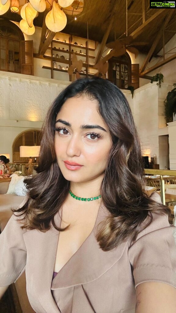 Tridha Choudhury Instagram - Did anyone order a Cappuccino??? ☕️ Wearing @wishdrobeofficial Styled by @intriguelook ☕️ #stylewithtridha #fashioninsta #ootdfashion #bossbabetribe