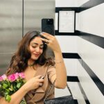 Tridha Choudhury Instagram – Just a rainy day in Mumbai 🌸
with @trishnachoudhury 🌸

#travelwithtridha #travelcommunity #monsoonmagic #monsoonlove #mumbaifoodie #mumbairains #mumbaibizarre Mumbai – The City of Dreams