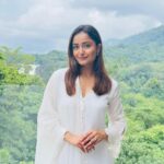 Tridha Choudhury Instagram – Saadgi and Sadhya 🍃 @niraamayasamroha 

#currentmood #travelwithtridha #therapywithtridha #travelcommunity #travelindia #incredibleindia #wellnessjourney #wellnesswarrior Niraamaya Retreats Samroha