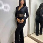 Ulka Gupta Instagram - Outfit @labelsimrankatyal Makeup @garg_kinjal Hair @alisha__shaaikh #lookbook #blacksuit #moviescreening