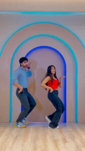 Ulka Gupta Instagram - They say opposites attract 💙❤️

Reeling at the dance aesthetic centre @byou.in 

#ulkagupta #mohakmanghani #dance #dancreels #explore
