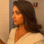 Ulka Gupta Instagram - You’ve been loving it so I’m posting it, throwing back to being @reenachopra ‘s muse in white 🤍 @hrishidp thank you for this click 🤍