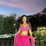 Ulka Gupta Instagram – Choosy on lehengas 💕
Big on sunsets 💜
and 
High on Life 💖

Lehenga & jewellery @the_adhya_designer 
Styled by @navneeth_bhansali 

#bestieswedding #lehengas Kutch Bhuj Gujarat