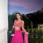 Ulka Gupta Instagram - Choosy on lehengas 💕 Big on sunsets 💜 and High on Life 💖 Lehenga & jewellery @the_adhya_designer Styled by @navneeth_bhansali #bestieswedding #lehengas Kutch Bhuj Gujarat