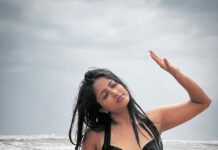Ulka Gupta Instagram - Salty hair and sandy feet 🌊✨ Pc @niikkkiiii_thakur @candyybooo . . #beachlove #vitaminsea #seawaves #vietnam #danang #vacay