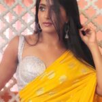 Ulka Gupta Instagram - Brightening up my grid 💛