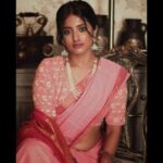 Ulka Gupta Instagram - Time Travelled 🧳 🕰 Photographer : @_shotbykaran_ Hair and Makeup : @tapsi_makeup Stylist- @stylist_muskan_varma_ Saree blouse - @aarthsattika Jewellery - @zoieria_ Location - @shycafeandbar Artist Reputation Management - @oceanmediapr