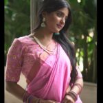 Ulka Gupta Instagram - साँसों की माला में सिमरूँ मैं तेरा नाम 💕…