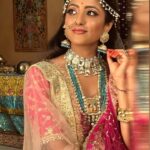 Ulka Gupta Instagram - Feeling Devasena ✨ Makeup @kalpesh_desai01 Pc @faizal_ahmed_ #traditional #indianqueen #jewellerylove Filmcity , Goregaon East