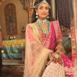 Ulka Gupta Instagram - Feeling Devasena ✨ Makeup @kalpesh_desai01 Pc @faizal_ahmed_ #traditional #indianqueen #jewellerylove Filmcity , Goregaon East