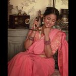 Ulka Gupta Instagram - Time Travelled 🧳 🕰 Photographer : @_shotbykaran_ Hair and Makeup : @tapsi_makeup Stylist- @stylist_muskan_varma_ Saree blouse - @aarthsattika Jewellery - @zoieria_ Location - @shycafeandbar Artist Reputation Management - @oceanmediapr