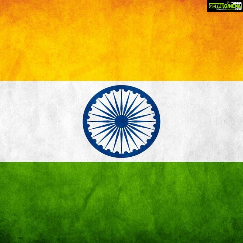 Unni Mukundan Instagram - Happy 77th Independence Day, Dears ! I truly believe that We are living in the most exciting times as young India is becoming a formidable force around the world and emerging as one of the most powerful nations. May our nation continue to shine, grow and prosper in the light of freedom ! Jai Hind 🇮🇳
