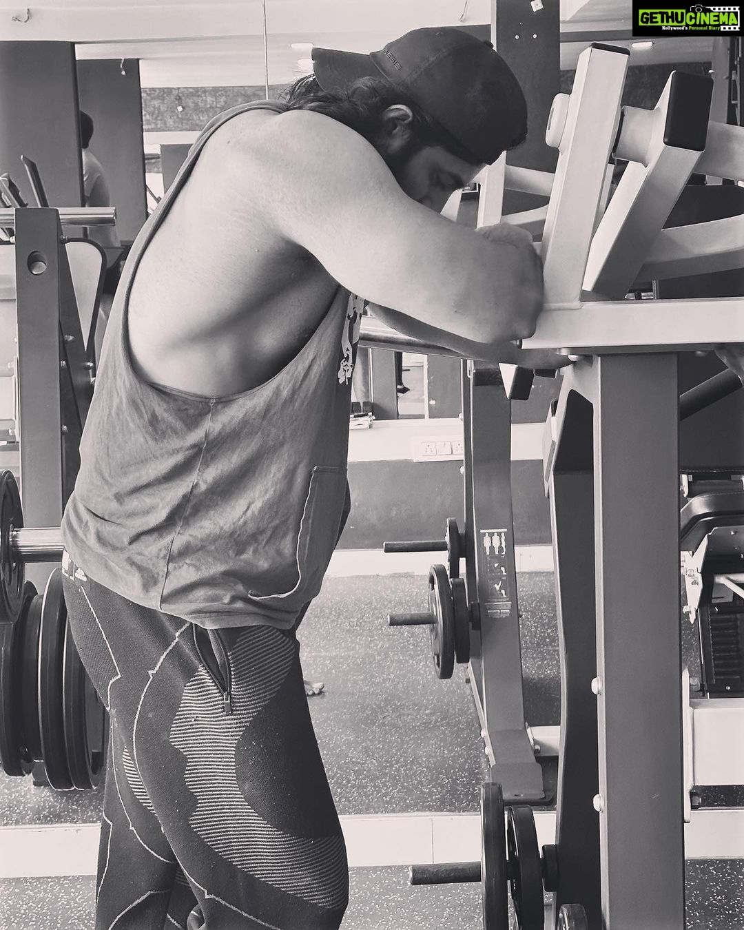 Unni Mukundan Instagram - This is for sure the toughest fat loss muscle gain time period I have ever had. More an 10 months in and still few more kilos to goooo 😃😡🎵🤙🏻