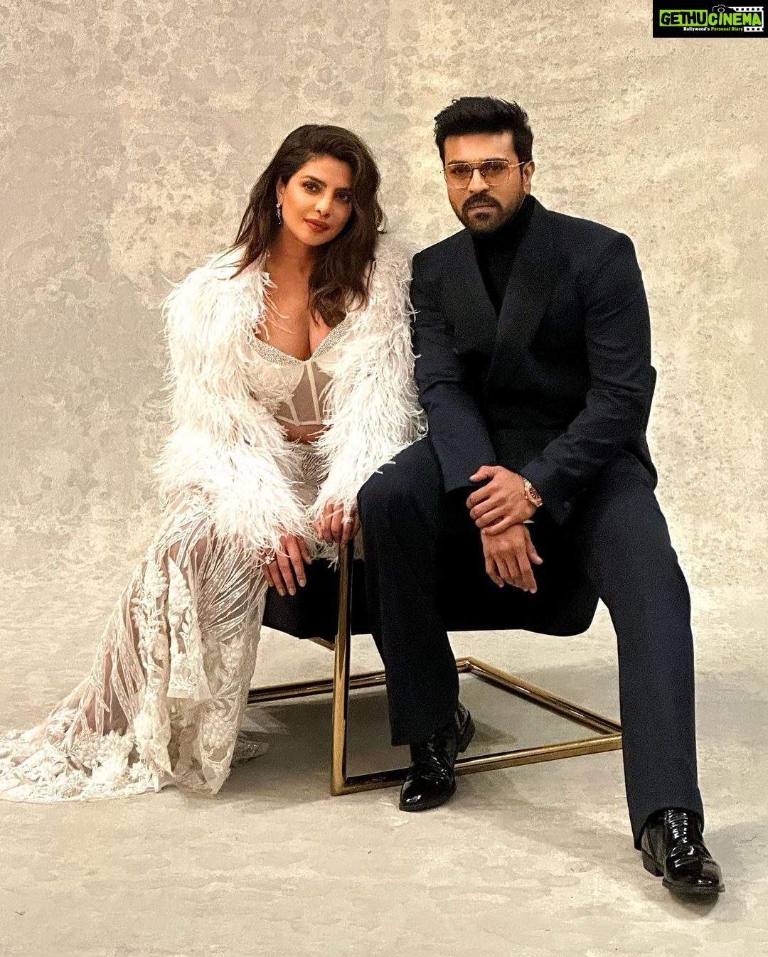 Upasana Kamineni - 841.3K Likes - LA familia ❤️ #hollywood
@priyankachopra thank u for always being there for us. 🤗
@samosastories big hug 🤗
@binagoenkaofficial earrings