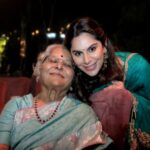 Upasana Kamineni Instagram - Entering motherhood with the blessings of the most important women in my life. ❤️ Missing athama. 🤗 Styled by @anaitashroffadajania Wearing @raw_mango Jewellery by @anmoljewellers Assisted by @neonasanjaybahri Make up by @zebahassan