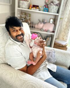 Upasana Kamineni Instagram - Happiest Birthday to our dearest 
CHIRUTHA - (Chiranjeevi Thatha)
Loads of love from us & the Littlest member of the KONIDELA family. 😍 @chiranjeevikonidela ❤️🎉