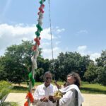 Upasana Kamineni Instagram - priceless moments with Amama & Thatha ❤️ KlinKaara’s first Independence Day #jaihind #harghartiranga @shobanakamineni @alwaysramcharan