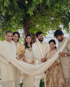 Upasana Kamineni Instagram - KLIN KAARA KONIDELA ❤️

Taken from the Lalitha Sahasranamam the name signifies a transformative, purifying energy that brings about a spiritual awakening

A big big hug to our daughters grandparents 🤗🤗🤗🥰😍