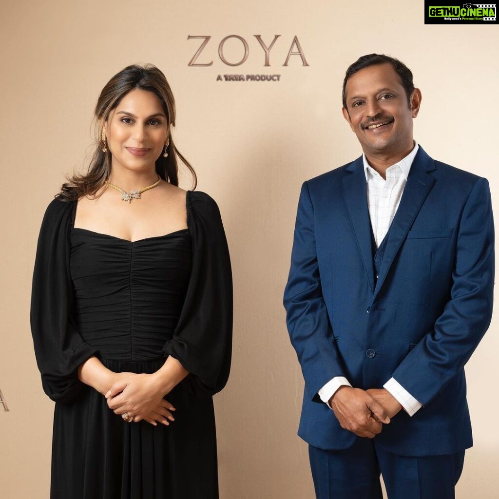 Upasana Kamineni Instagram - I am happy to launch Zoya's - @zoyajewels beautiful new store from the House of Tata at Jubilee Hills in Hyderabad - a beautiful destination for rare and timeless jewellery. A special thanks to Zoya for their support towards empowering women through the initiatives of the Domakonda Fort and Village Development Trust (DFVDT). Zoya is an experience not to be missed! Meaningful pieces of wearable art that celebrates the feminine. Zoya is dedicated to creating exceptional signature pieces that reflect the highest standards of craftsmanship and design in an environment of warm luxury. #ZoyaXHyderabad #ZoyaUnveilsInHyderabad #ZoyaJewels #TheDiamondBoutique #Zoya #ZoyaATATAProduct @zoyajewels Jubilee Hills, Hydrabad
