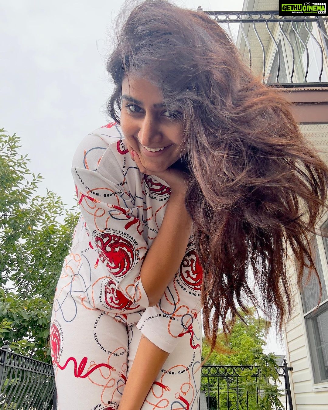 Varshini Sounderajan Instagram - : : : #varshini #varshinisounderajan #weekend #mood