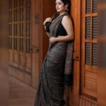 Vidhya Mohan Instagram - ❤️ costume : @klumbyprajinajaanaki make-up: : @parvathyrajsmakeupstudio click : @akhilskiran #love #fashion #photooftheday #instagram #beauty #summer #repost #tbt #instadaily #style #cute #follow #travel #happy #nature #beautiful #art #photography #food #instalike #photo #me #music #friends #life #smile #family #fun #ootd #girl