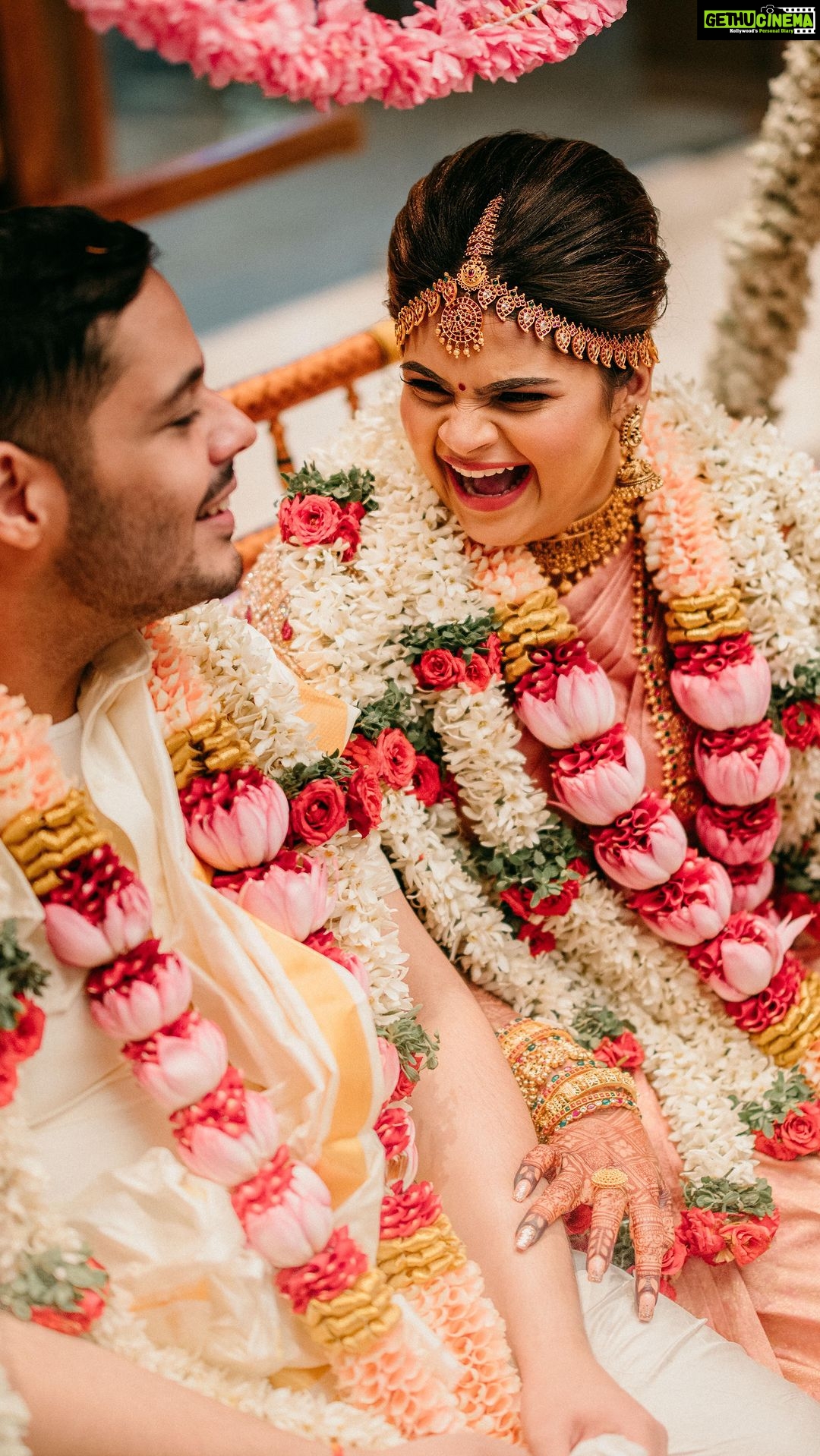 Vidyulekha Raman Instagram - A year since we shook a leg! I’ve always loved to dance and I’m so glad that my wedding had me in full form rather than being a coy, shy, bride! . Big thanks to the very talented @balajispin of @spindancestudio for having the big job of training all my friends and family. It was definitely not easy! Photography and Videography - @weddings.aaronobed @aarontheobed Choreographer - @balajispin @spindancestudio #wedding #indianwedding #sangeet #sangeetdance #dance #choreography #marriage #firstanniversary #anniversary #lovedance #dancing #weddingphotography #weddingvideo