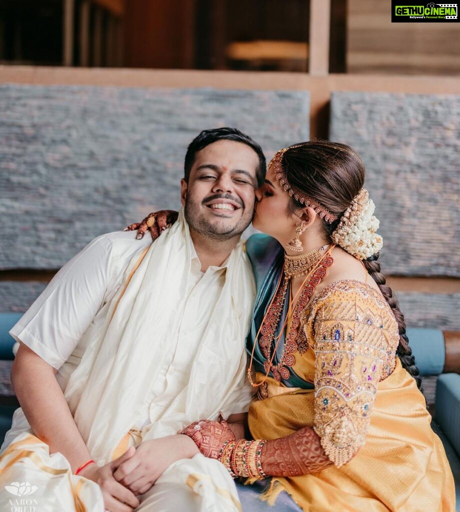 Vidyulekha Raman Instagram - A full year of cuddles and kisses complete, a lifetime to go! @lowcarb.india 💞🧿 Photography - @weddings.aaronobed #firstweddinganniversary #firstanniversary #weddings #indianwedding #marriage #wedding #weddingphotography