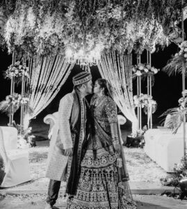 Vidyulekha Raman Instagram - A full year of cuddles and kisses complete, a lifetime to go!  @lowcarb.india 💞🧿

Photography - @weddings.aaronobed 

 #firstweddinganniversary #firstanniversary #weddings #indianwedding #marriage #wedding #weddingphotography