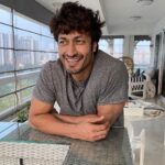 Vidyut Jammwal Instagram - SMILE HAPPY BREATHE LIVE ON THE EDGE