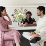 Vijay Deverakonda Instagram - So much happening todayyyy, 1) Happy Independence Day to all of us ❤️ 2) with these darlings because 5 years of #GeethaGovindam :))) 3) All set for #Kushi Music Concert ❤️