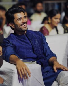 Vijay Deverakonda Instagram - :)