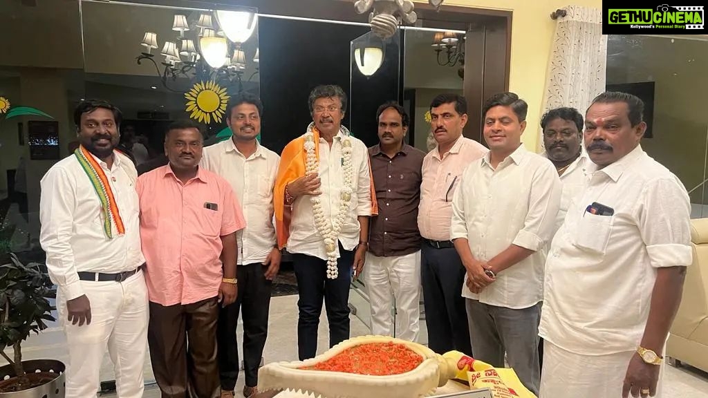 Vijay Vasanth Instagram - Held discussions with zonal observer for Mysuru region Shri @DrAChellaKumar regarding the preparation for Hassan district assembly constituencies.