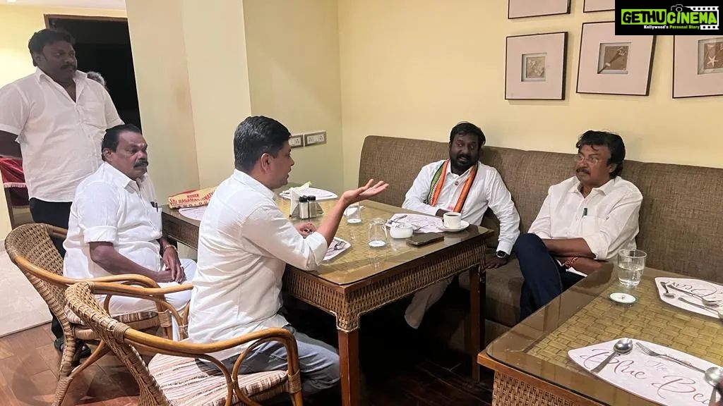 Vijay Vasanth Instagram - Held discussions with zonal observer for Mysuru region Shri @DrAChellaKumar regarding the preparation for Hassan district assembly constituencies.