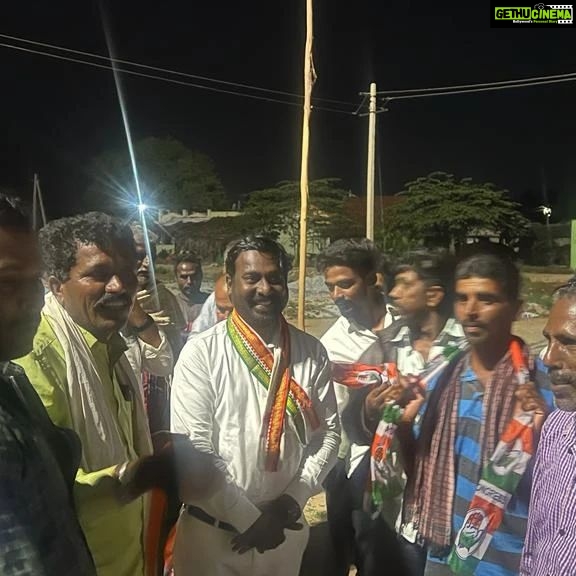 Vijay Vasanth Instagram - Late evening campaign at Sowrikopulu village of Holenarasipur assembly constituency in support of @INCIndia candidate Shri. Shreyas Patel. #KarnatakaAssemblyElection2023