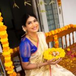 Vijayalakshmi Instagram - Happy Onam🌸 Dm or Call for Bookings 📞8838196496 Photography - @_framemephotography Decor - @events_by_sash MUA - @swapsmakeover.in Costumes - @thedosscompany Jewel - @chennai_jazz #onam #onamcelebration #happyonam #onamspecial #onam2023 #instagramforbusiness #onamashemshagal #onamday #vijayalakshmi #instagram Chennai, India