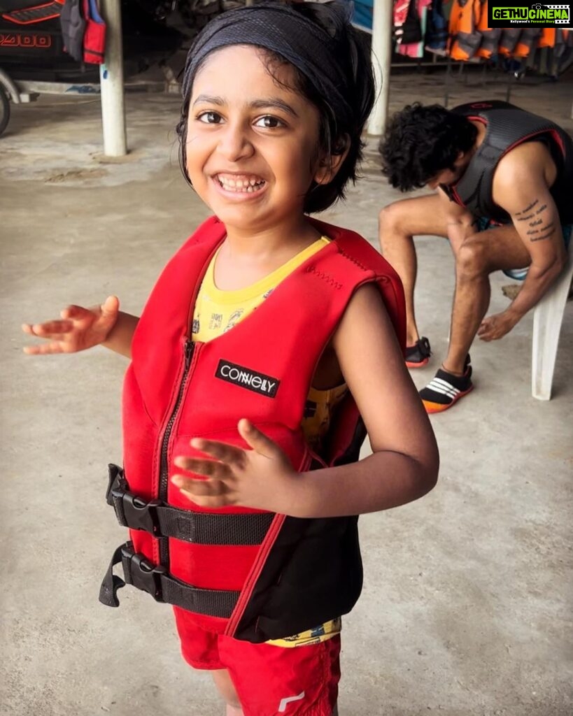 Vijayalakshmi Instagram - Nilancation 🤍 #watersports #weekendvibes #tanning