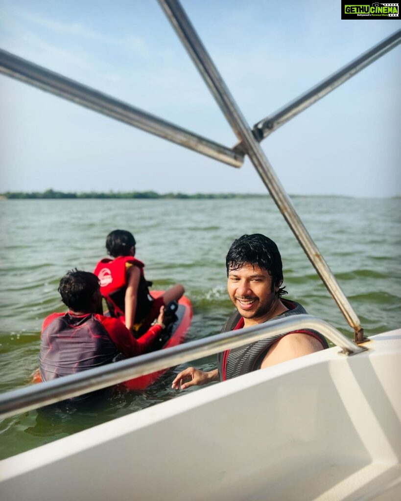 Vijayalakshmi Instagram - Nilancation 🤍 #watersports #weekendvibes #tanning