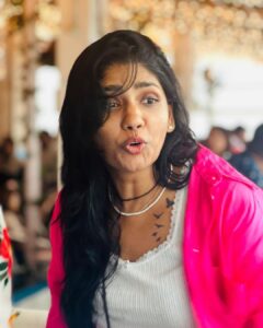 Vijayalakshmi Instagram - Go Goa Gone 🤪
#girlstrip #goadiaries 

@kanithiru10 
@niranjani_ahathian 
@arthikamadana