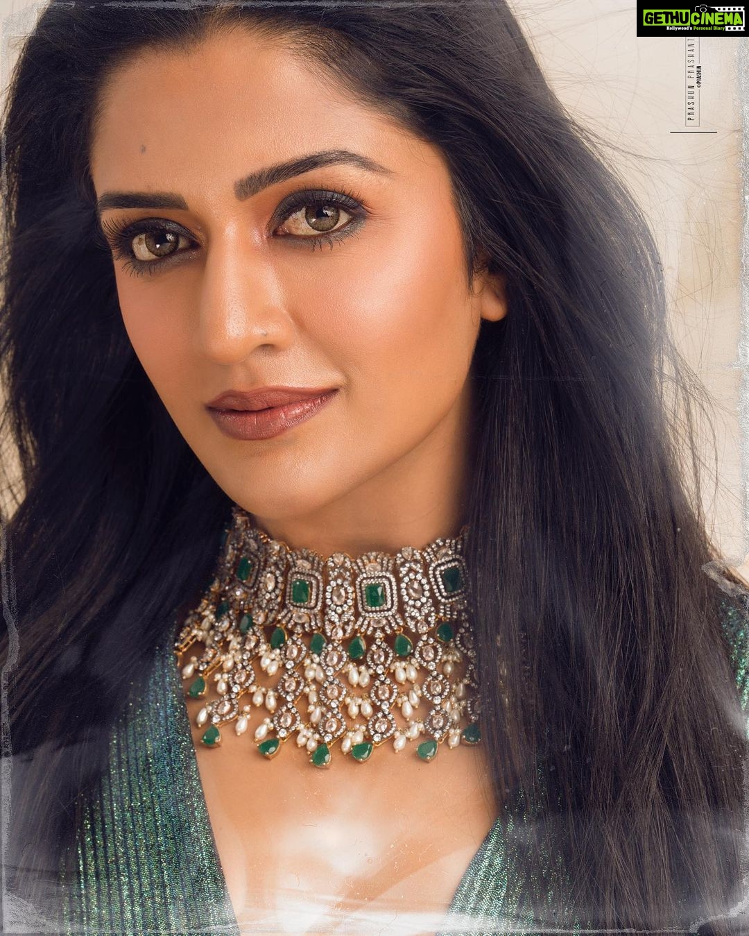 Vimala Raman Instagram - Be a mermaid and make waves π§πΌββοΈππ Shot by my super talented team πβ€οΈπ«Άπ½ #photographer @prachuprashanth @prachuprashanth_team #makeupartist @makeupibrahim #hairstylist @hairstylists_vijayaraghavan @yasinhairstylist #styling #thoorigaikabilan #accessories @new_ideas_fashions . . . #latest #new #photoshoot #shoot #fashion #style #mystyle #gameoftones #mermaid #green #blue #chennai #chennaiphotographer #fashionphotography #love #photography #indianactor #tamilcinema #telugucinemas #actor #actress #vr #vimalaraman #lifeisbeautiful