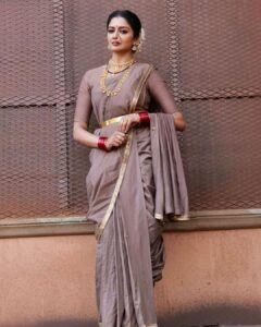 Vimala Raman Instagram - ‘People will stare, make it worth their while’ - #tomford 😉😎🪷🩶🤎 #stylist #styledbyayesha @aayeshaa.mariam 😘❤️ #makeupartist @narasimhamakeupartist #hairstylist @raghavacharyramoju . . . #rudrangi #regal #royal #period #film #movie #cinema #telugu #new #look #indianoutfit #traditional #classic #love #lovemyjob #instagood #actor #actress #vimalaraman